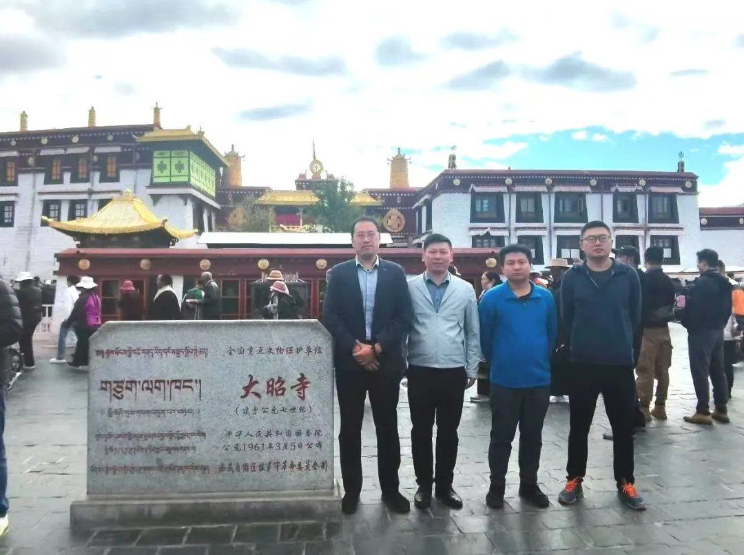 百靈科技參觀大昭寺：汲千年建寺智慧，促企業轉型發展